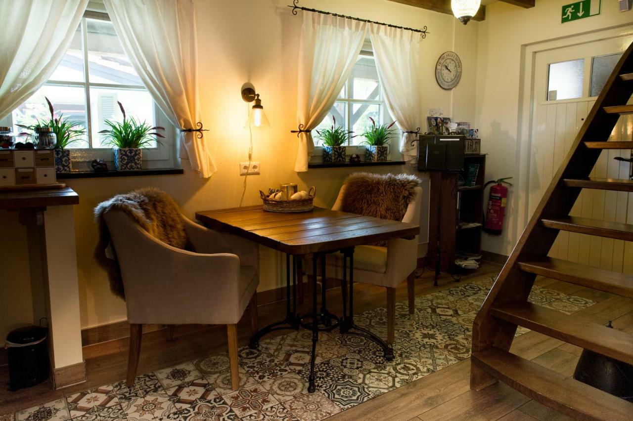 Bed And Breakfast Piekoo Belloo Weert Exterior foto