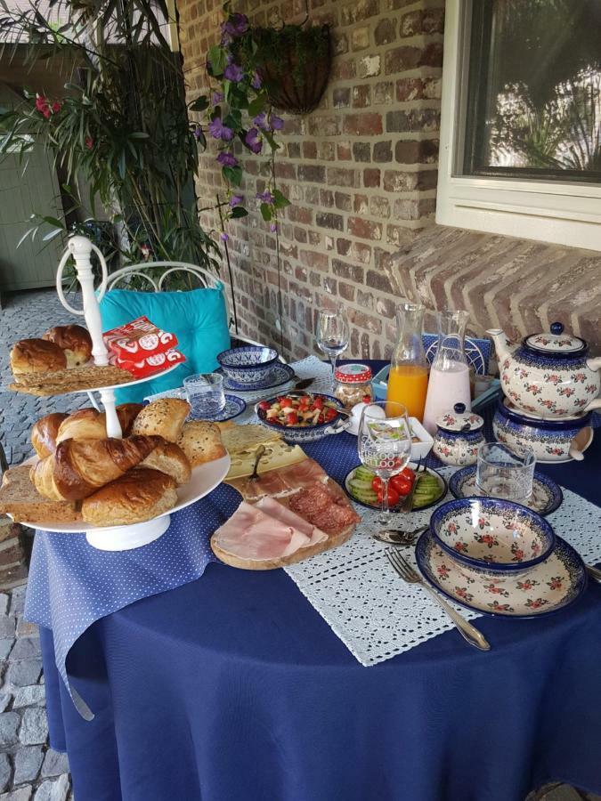 Bed And Breakfast Piekoo Belloo Weert Exterior foto
